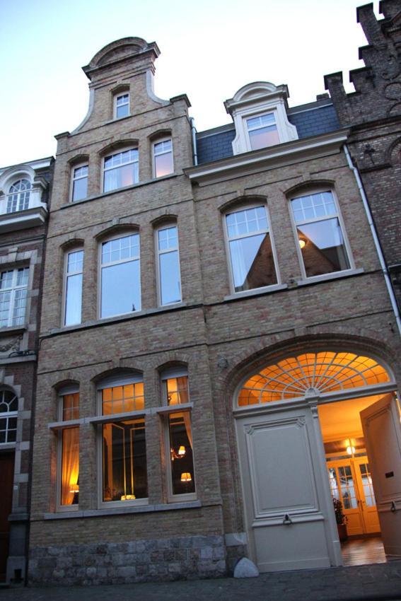 La Porte Cochere Ypres Exterior photo